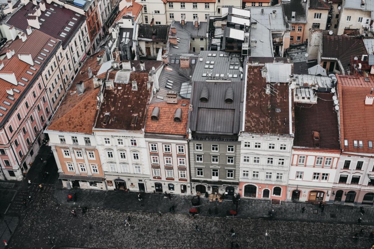 Peaceful Studio On Rynok Square Lviv Exterior photo