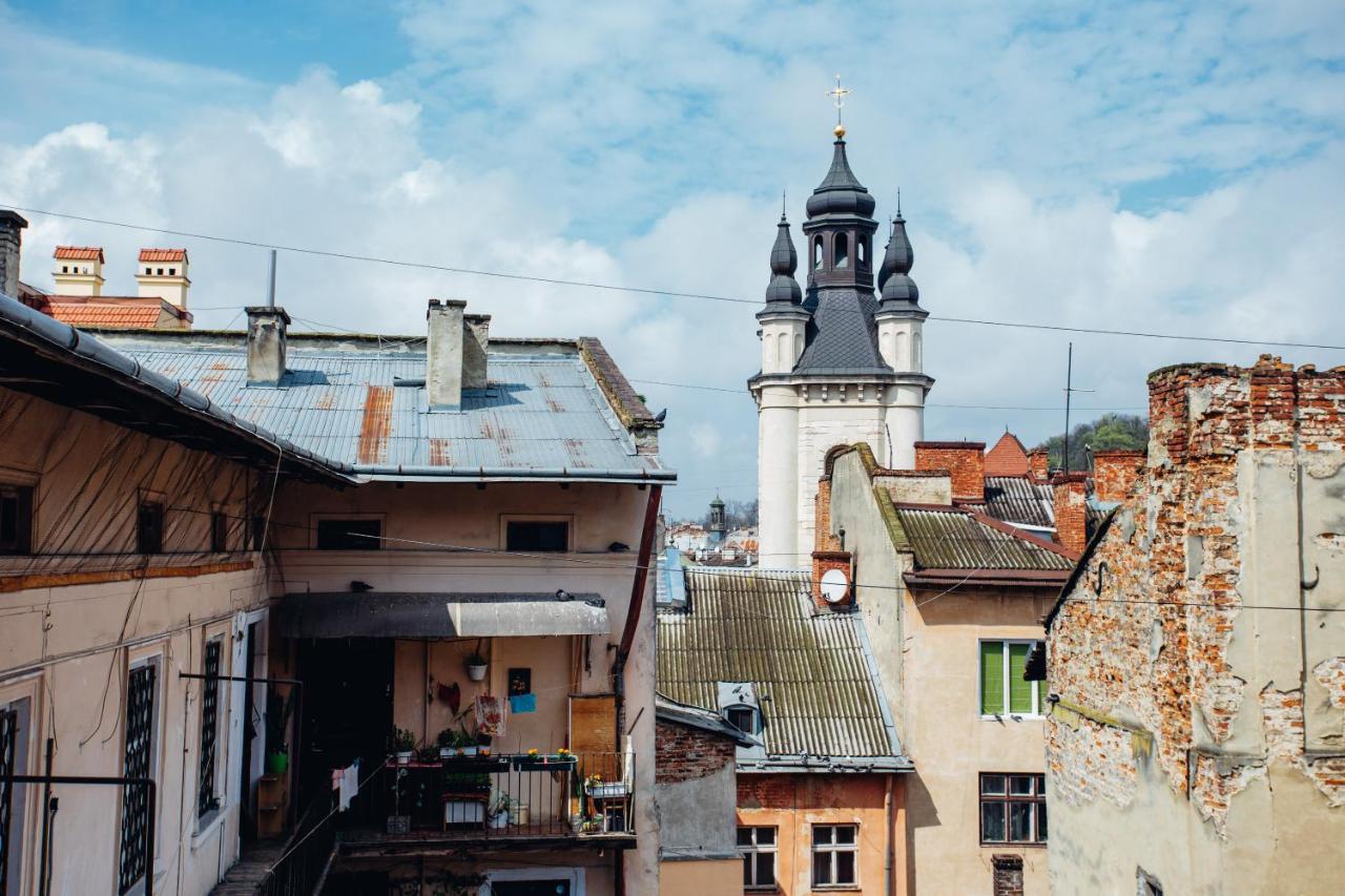 Peaceful Studio On Rynok Square Lviv Exterior photo