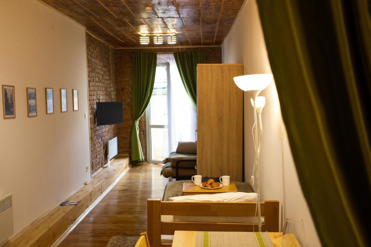 Peaceful Studio On Rynok Square Lviv Exterior photo