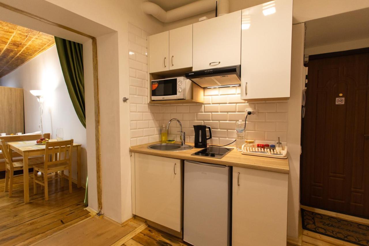 Peaceful Studio On Rynok Square Lviv Exterior photo